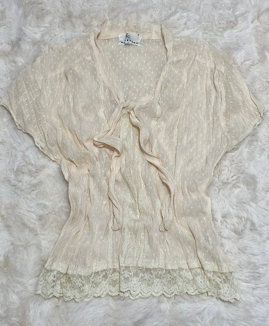 Kumikyoku Lace Top